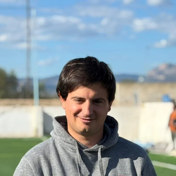 Facundo Schwarz, entrenador S8 del Alicante Rugby Club